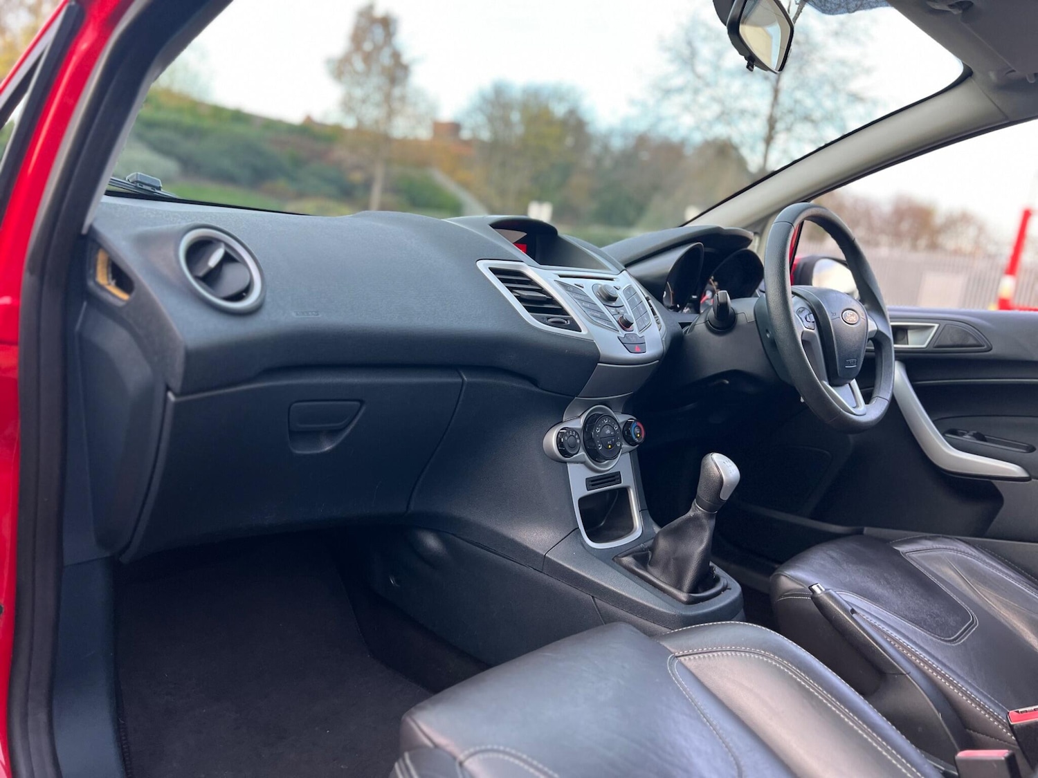 Used Ford Fiesta 2012 for sale - 76550393: Photo 5