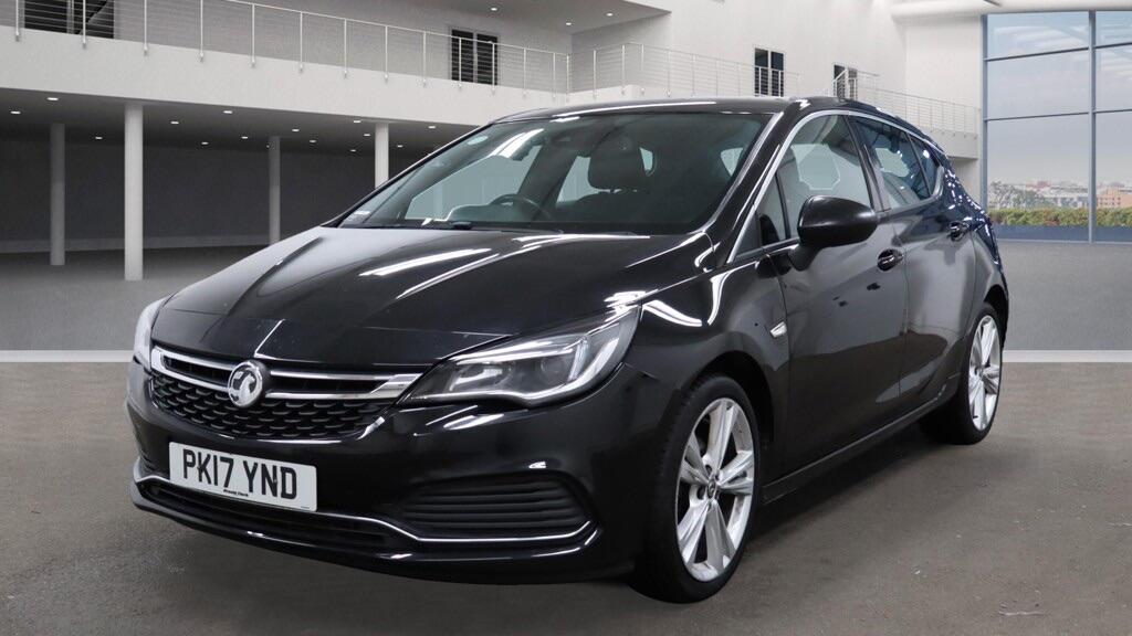 Used Vauxhall Astra 2017 for sale - 76370988: Photo 2
