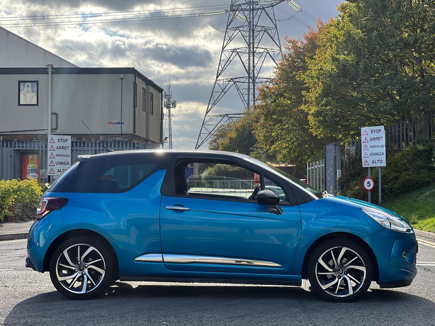 Used Citroen DS3 2015 for sale - 76024509: Photo 8