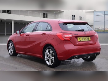 Used Mercedes-Benz A-Class 2013 for sale - 76561109: Photo