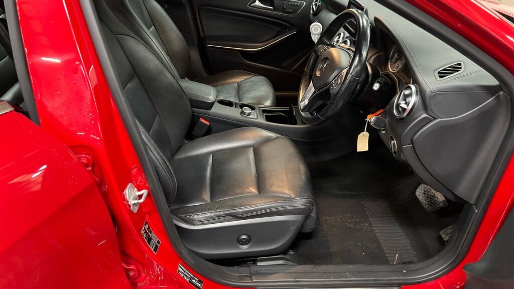 Used Mercedes-Benz A-Class 2013 for sale - 76561109: Photo 8