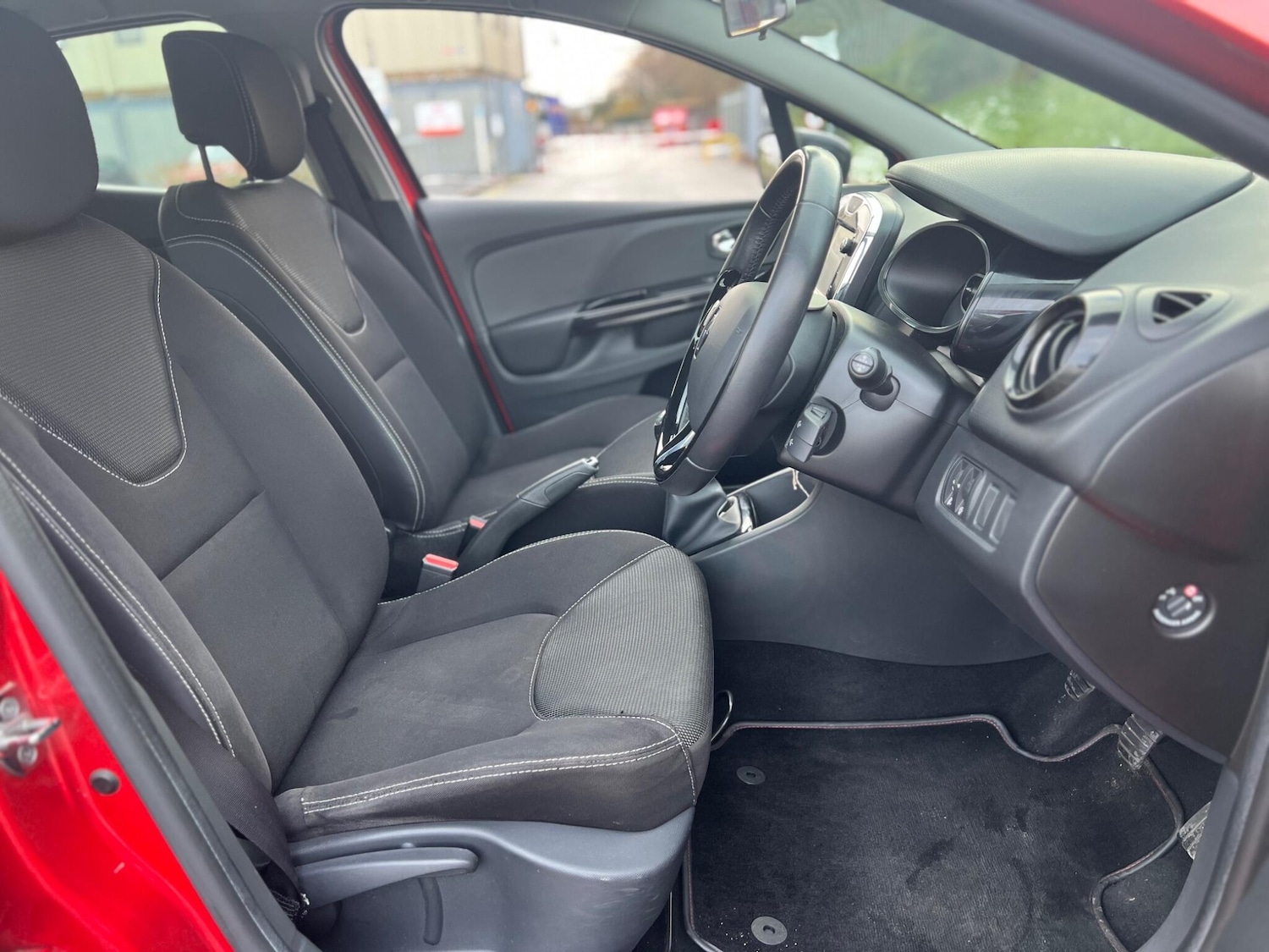 Used Renault Clio 2014 for sale - 77144220: Photo 15