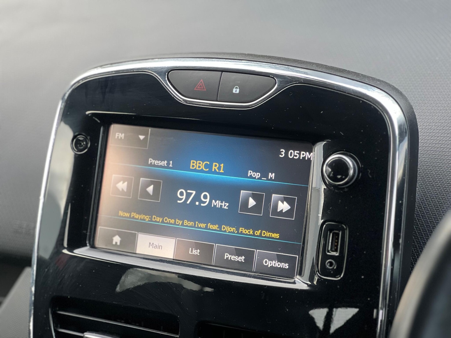 Used Renault Clio 2014 for sale - 77144220: Photo 27