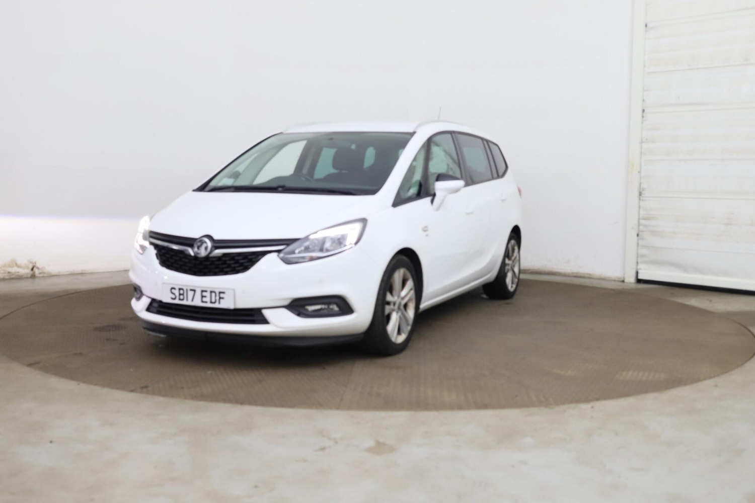 Used Vauxhall Zafira 2017 for sale - 76378088: Photo 1
