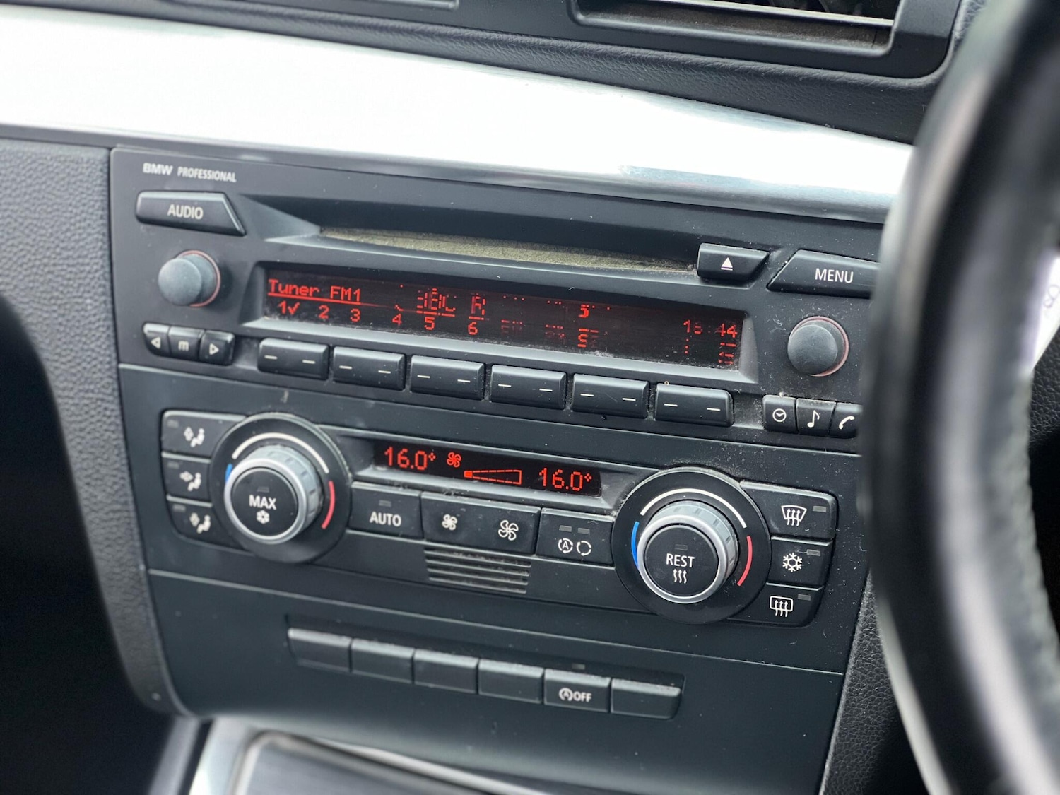 Used BMW 1 Series 2009 for sale - 77784097: Photo 29