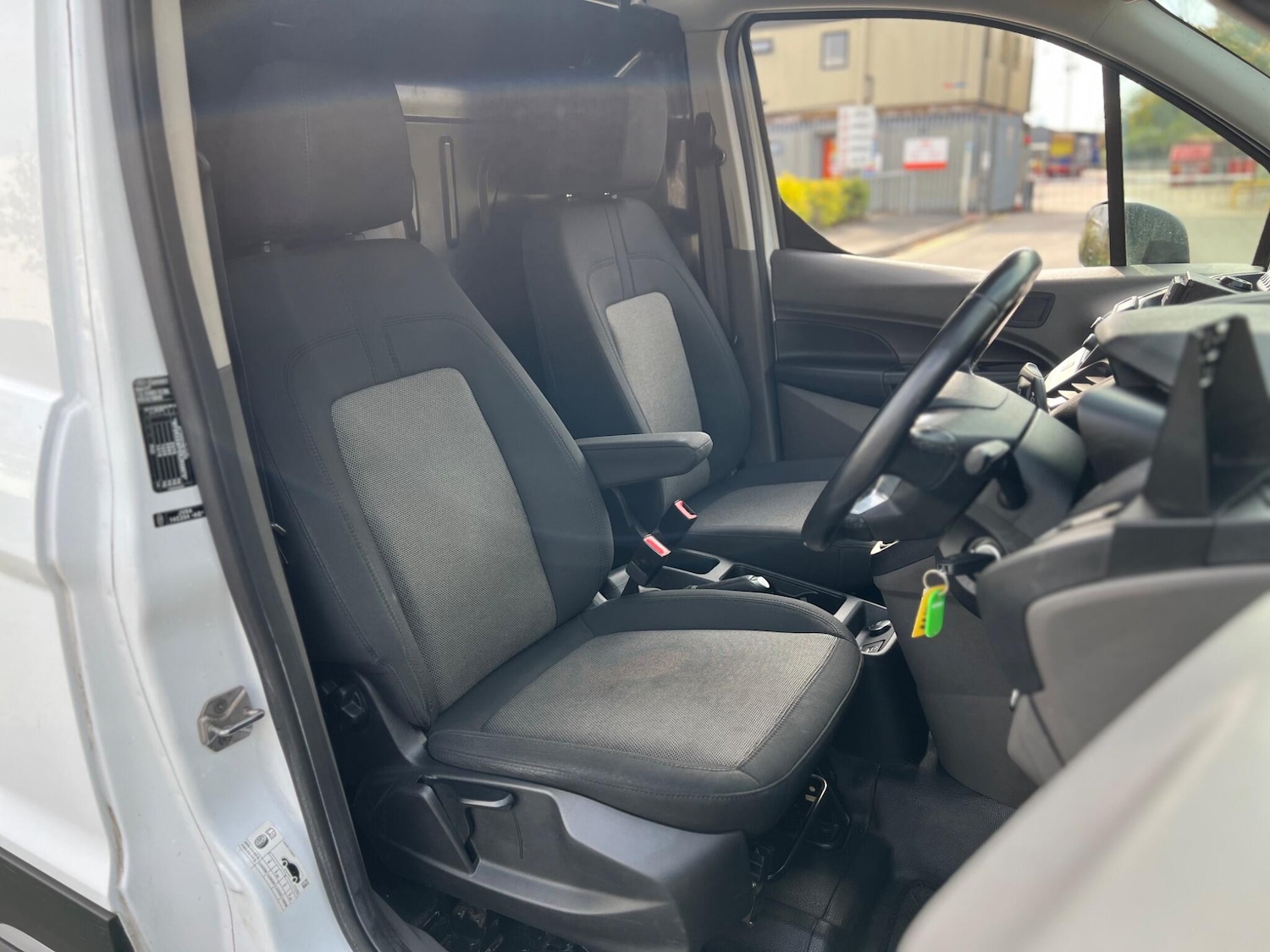 Used Ford Transit Connect 2019 for sale - 76122740: Photo 17