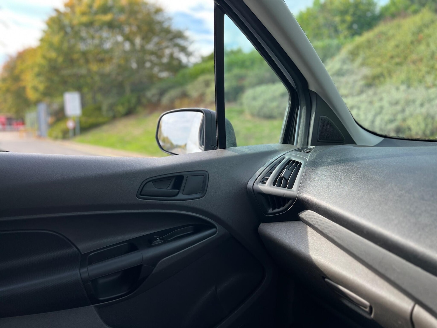 Used Ford Transit Connect 2019 for sale - 76122740: Photo 37