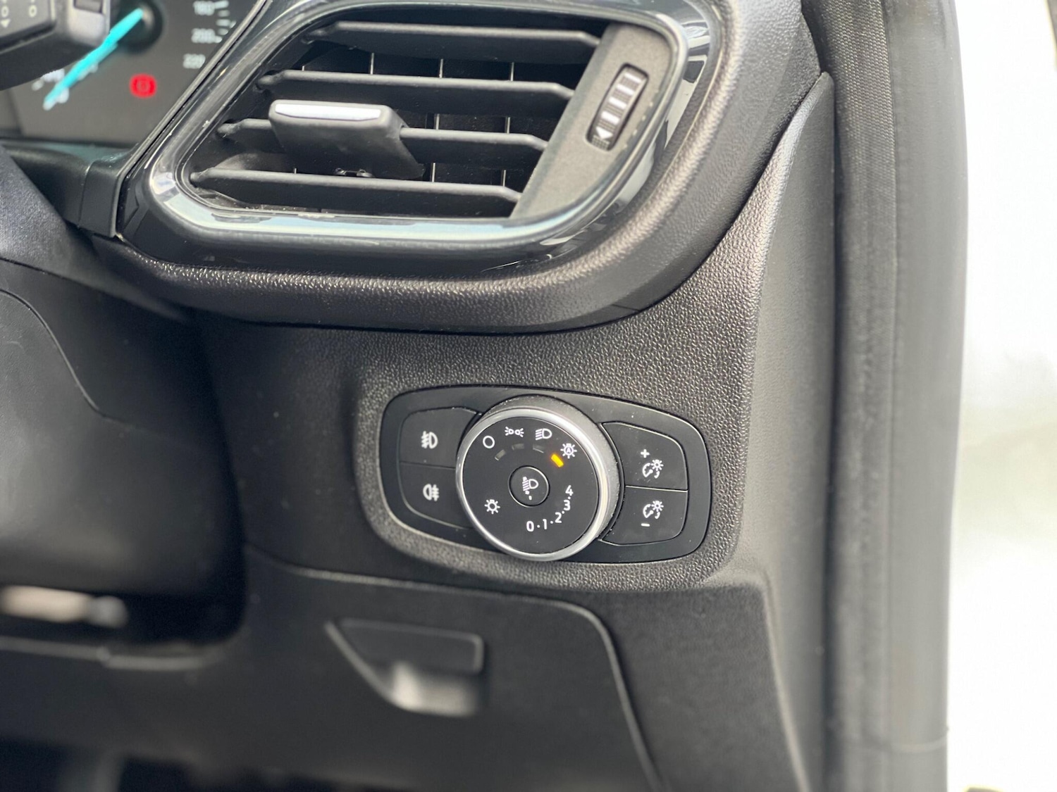 Used Ford Fiesta 2019 for sale - 77057420: Photo 36