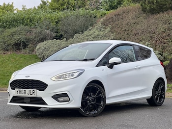 Used Ford Fiesta 2019 for sale - 77057420: Photo
