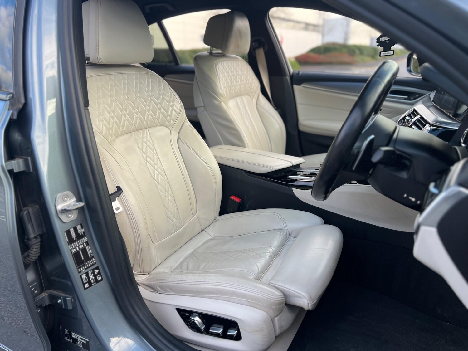 Used BMW 5 Series 2017 for sale - 77050219: Photo 18