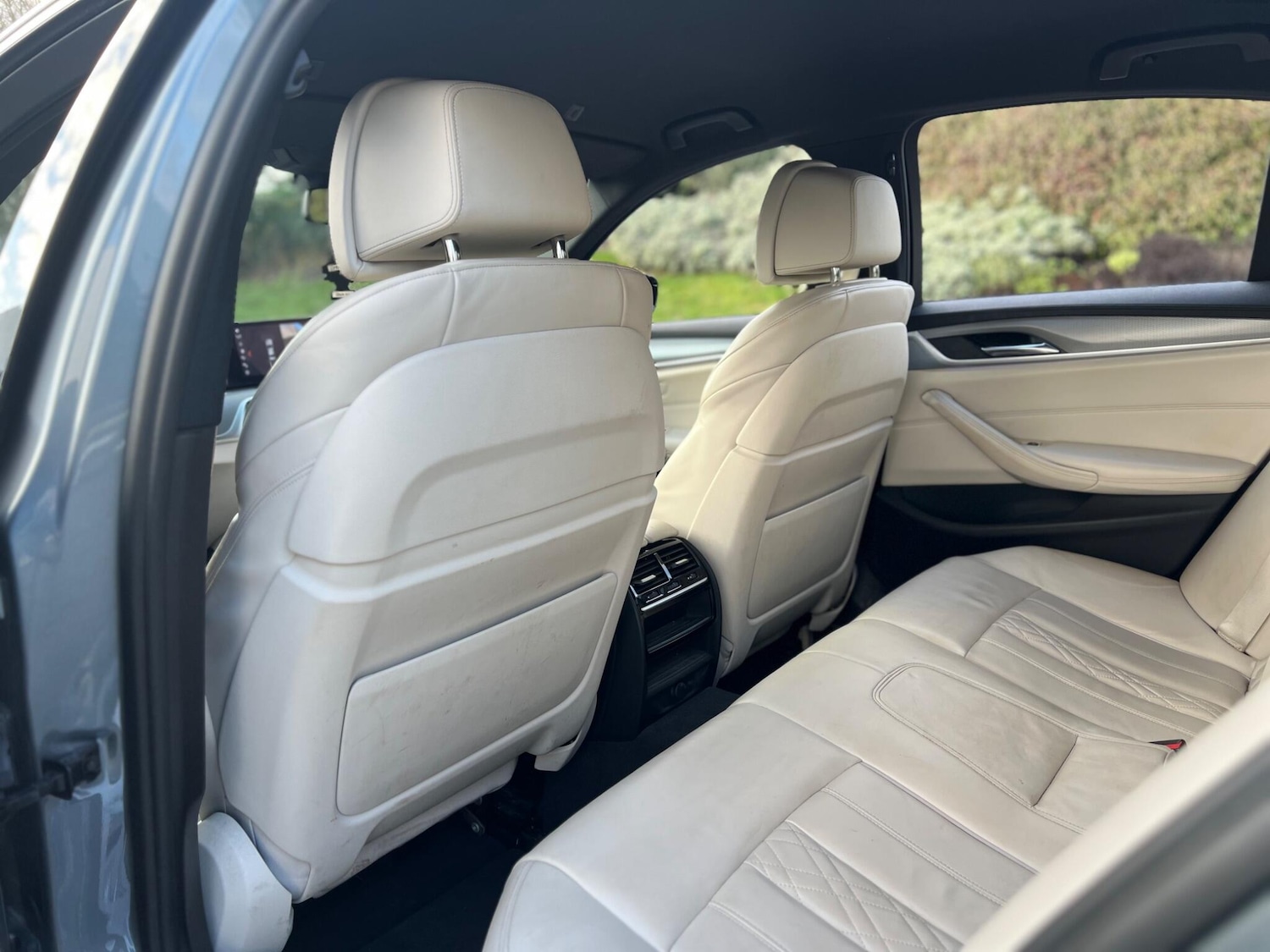 Used BMW 5 Series 2017 for sale - 77050219: Photo 23