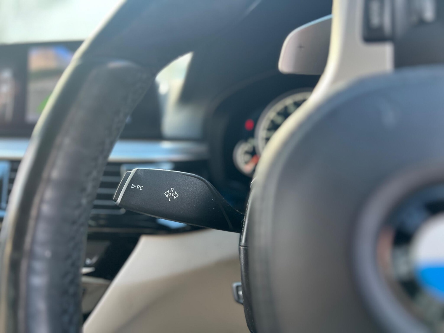 Used BMW 5 Series 2017 for sale - 77050219: Photo 28