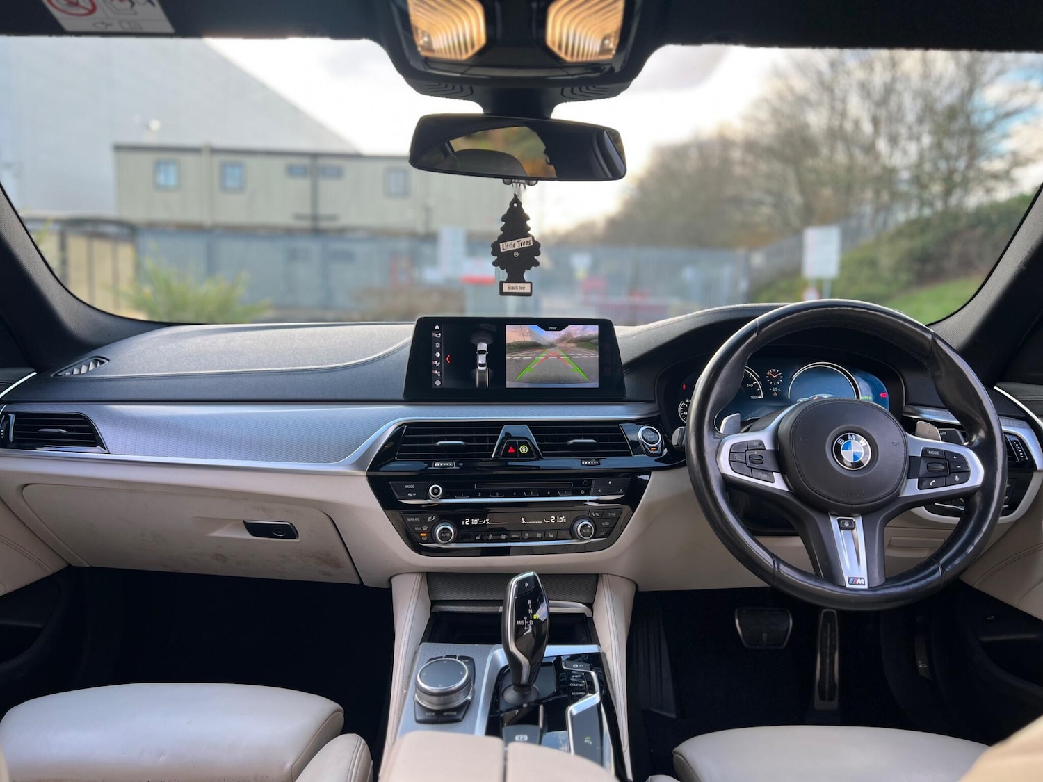 Used BMW 5 Series 2017 for sale - 77050219: Photo 4