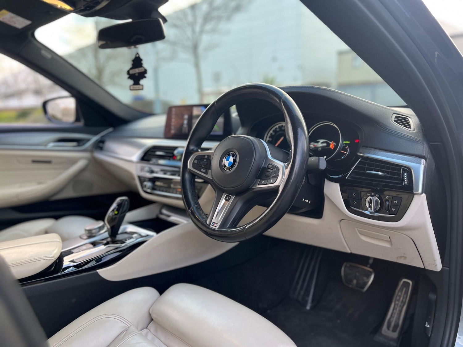 Used BMW 5 Series 2017 for sale - 77050219: Photo 7