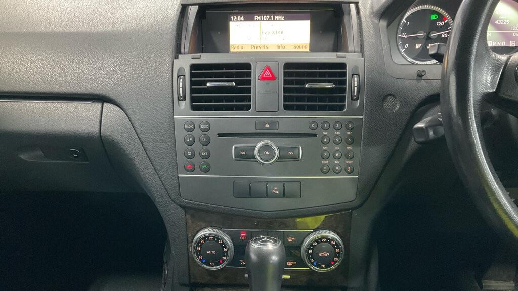 Used Mercedes-Benz C Class 2011 for sale - 77345042: Photo 3