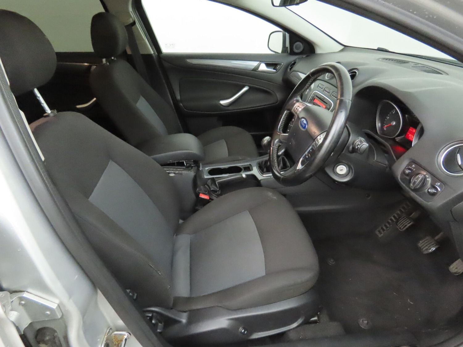 Used Ford Mondeo 2013 for sale - 76377180: Photo 6