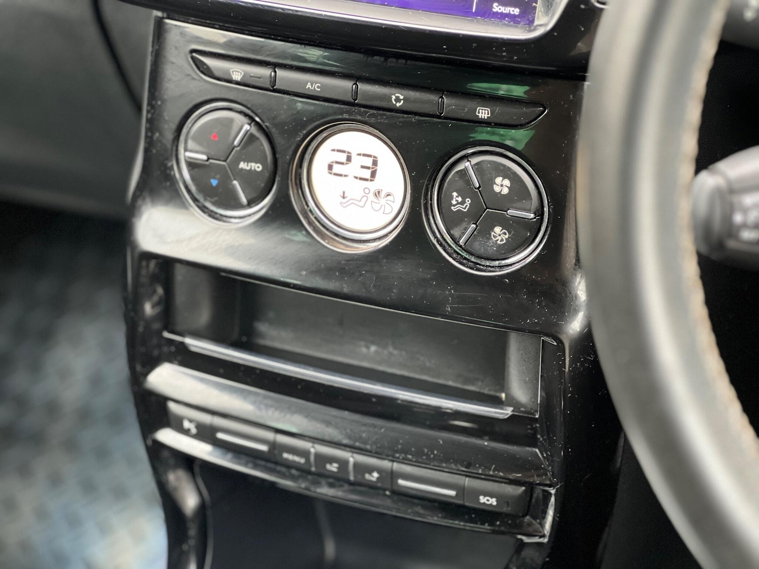 Used DS Automobiles DS 3 2017 for sale - 76084394: Photo 25