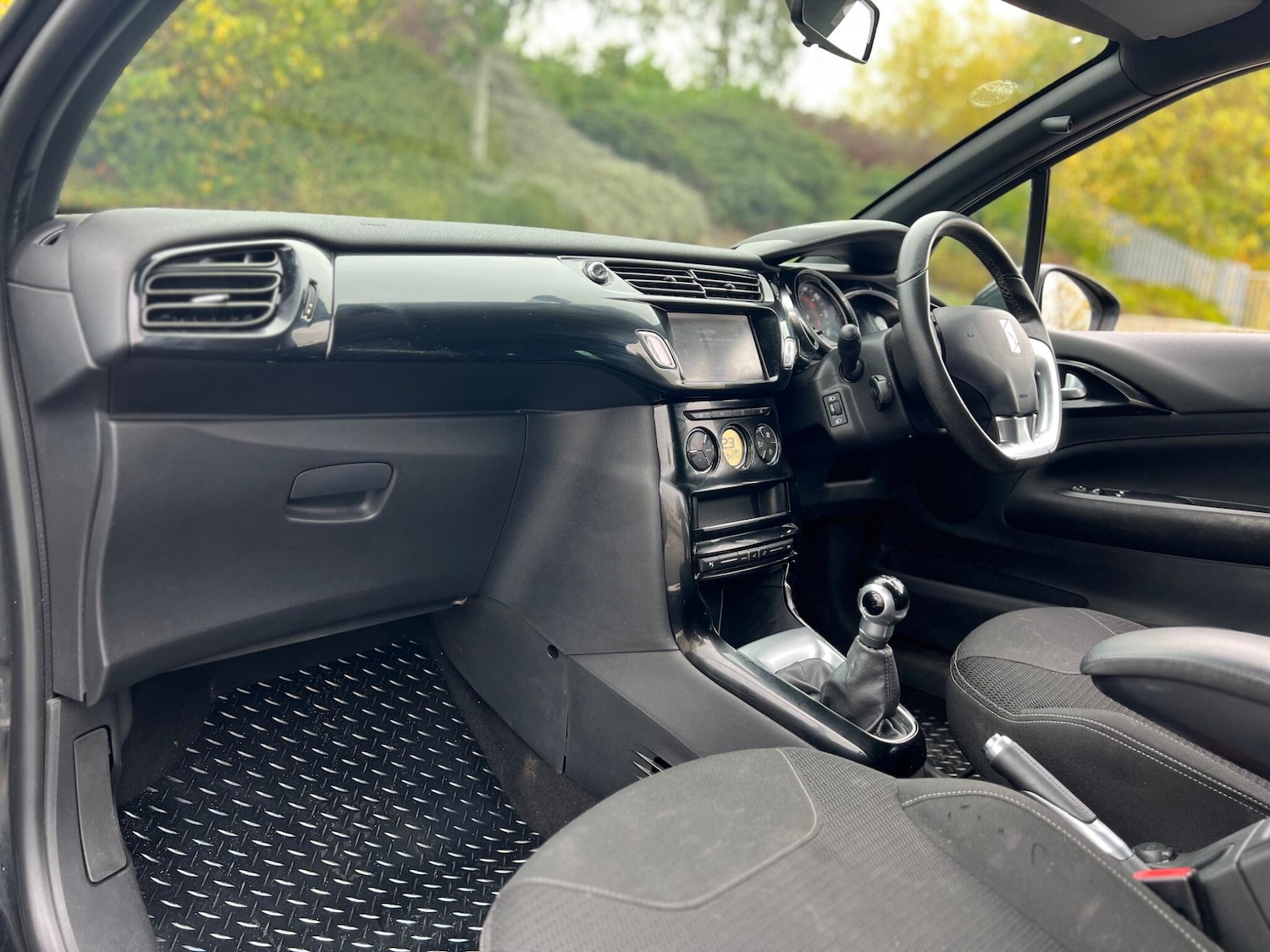 Used DS Automobiles DS 3 2017 for sale - 76084394: Photo 4