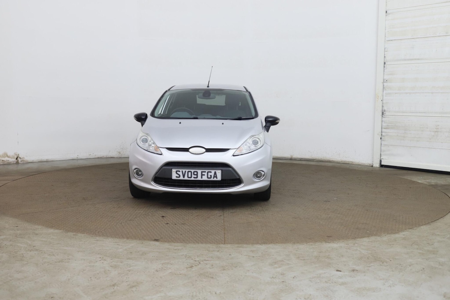 Used Ford Fiesta for sale - 77586919: Photo 2