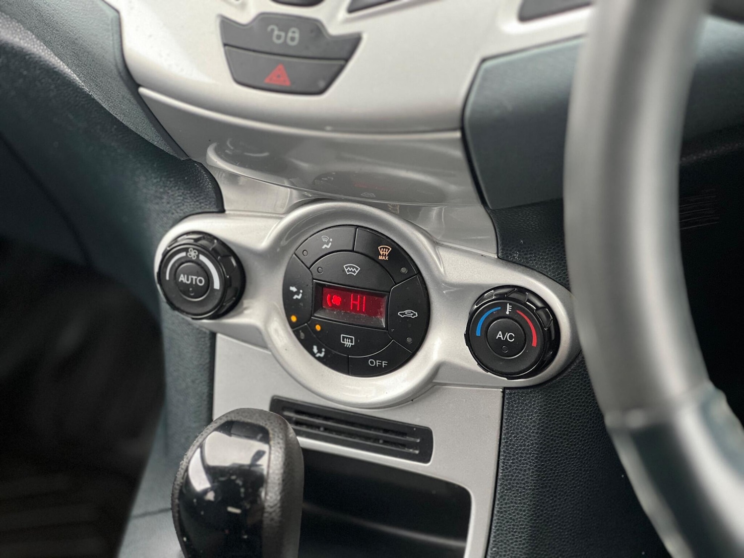 Used Ford Fiesta 2009 for sale - 77586919: Photo 31