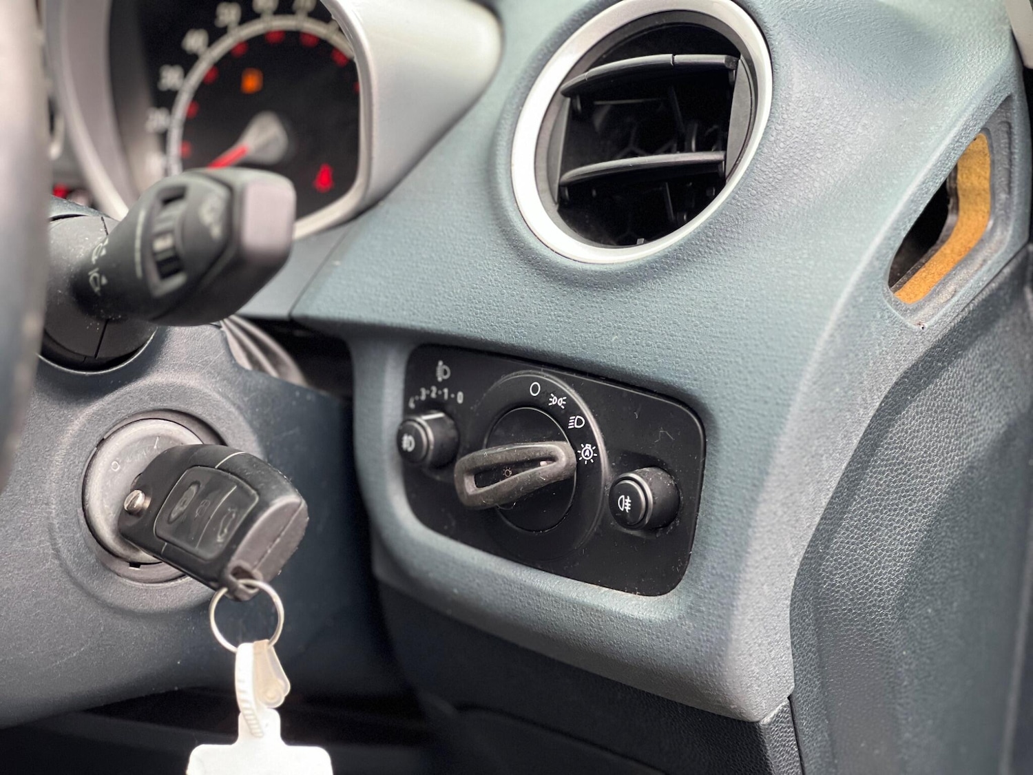 Used Ford Fiesta 2009 for sale - 77586919: Photo 41