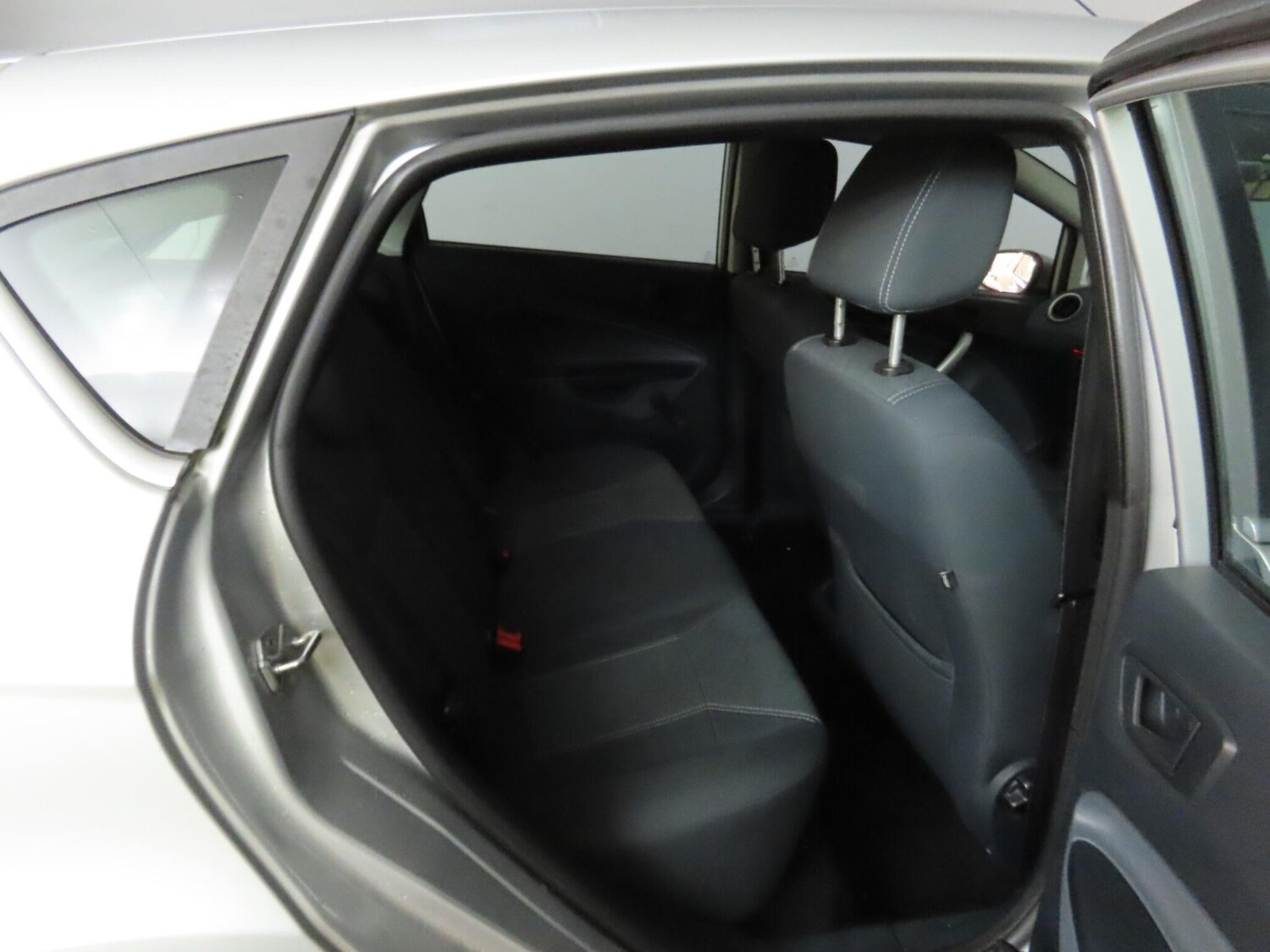 Used Ford Fiesta 2010 for sale - 77359158: Photo 10