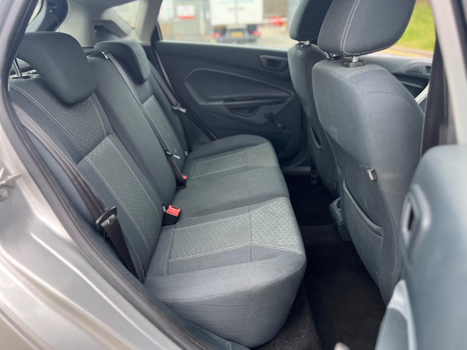 Used Ford Fiesta 2010 for sale - 77359158: Photo 24