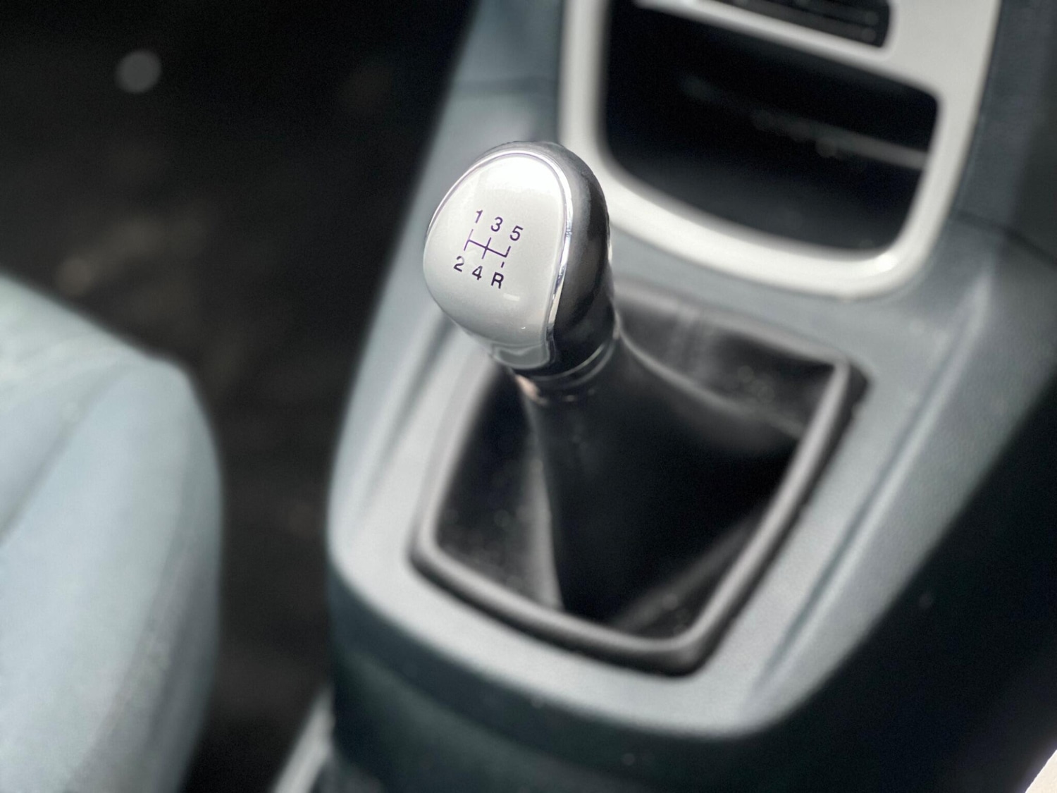 Used Ford Fiesta 2010 for sale - 77359158: Photo 31