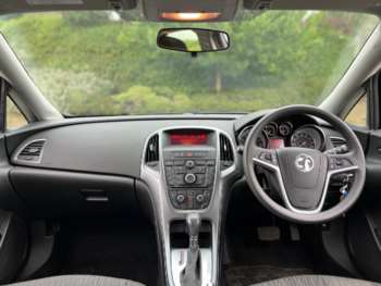Used Vauxhall Astra 2015 for sale - 75200305: Photo