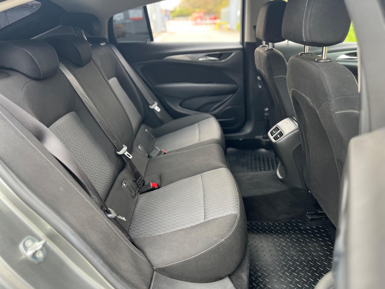 Used Vauxhall Insignia 2018 for sale - 76573478: Photo 25