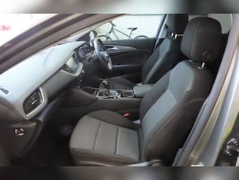 Used Vauxhall Insignia 2018 for sale - 76573478: Photo