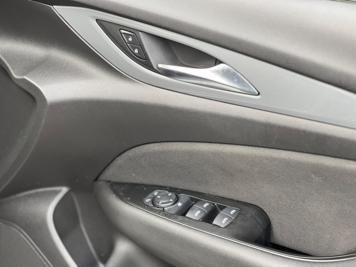 Used Vauxhall Insignia 2018 for sale - 76573478: Photo 40