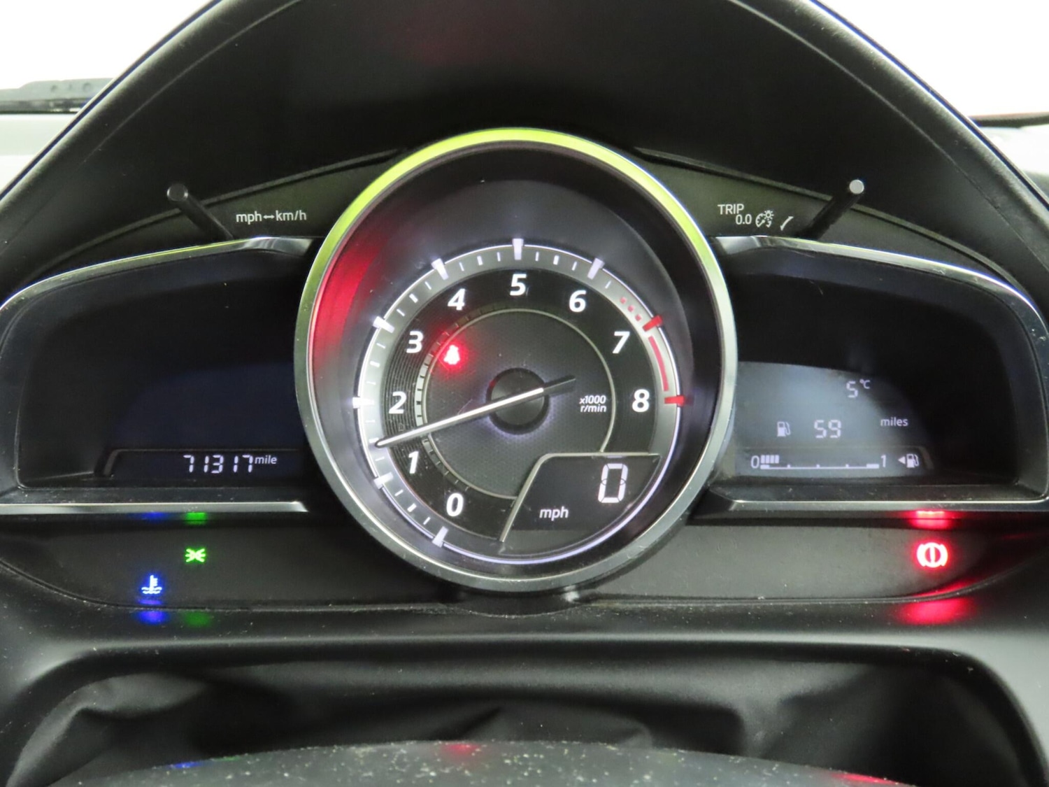 Used Mazda CX-3 2017 for sale - 77523940: Photo 5