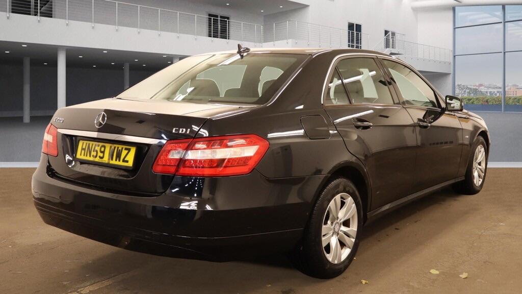 Used Mercedes-Benz E Class 2009 for sale - 76423757: Photo 4