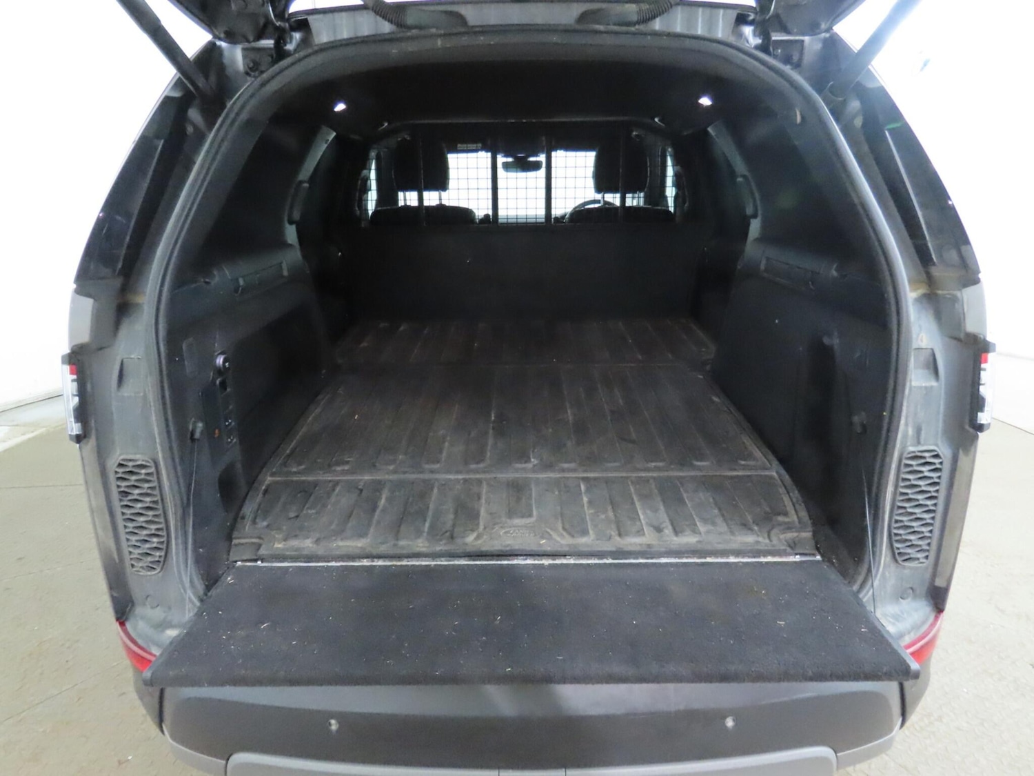 Used Land Rover Discovery 2019 for sale - 78100681: Photo 12