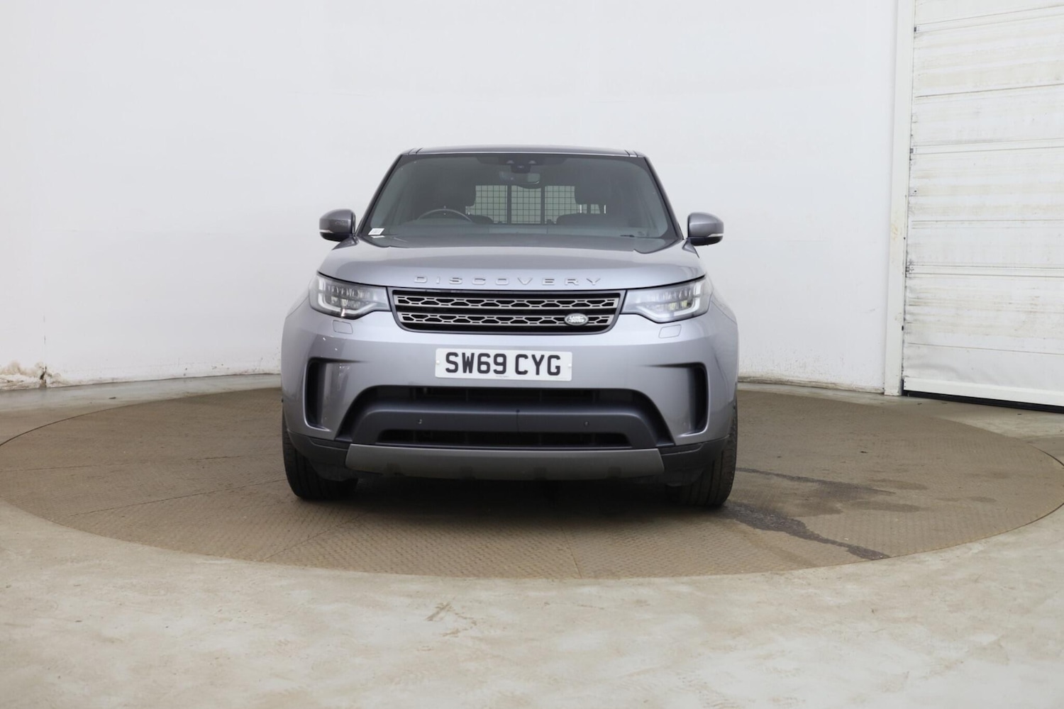 Used Land Rover Discovery 2019 for sale - 78100681: Photo 2