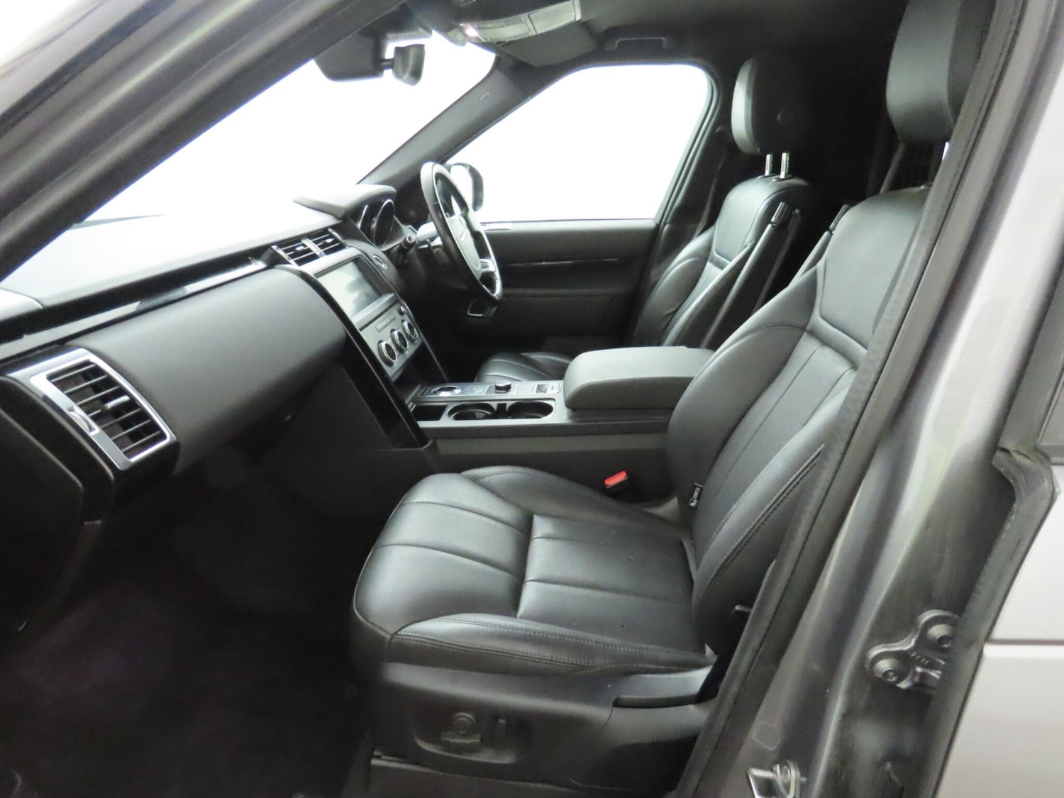 Used Land Rover Discovery 2019 for sale - 78100681: Photo 6