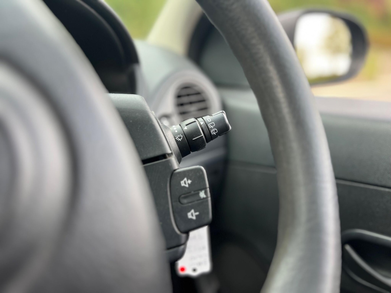 Used Renault Clio 2009 for sale - 76389048: Photo 21