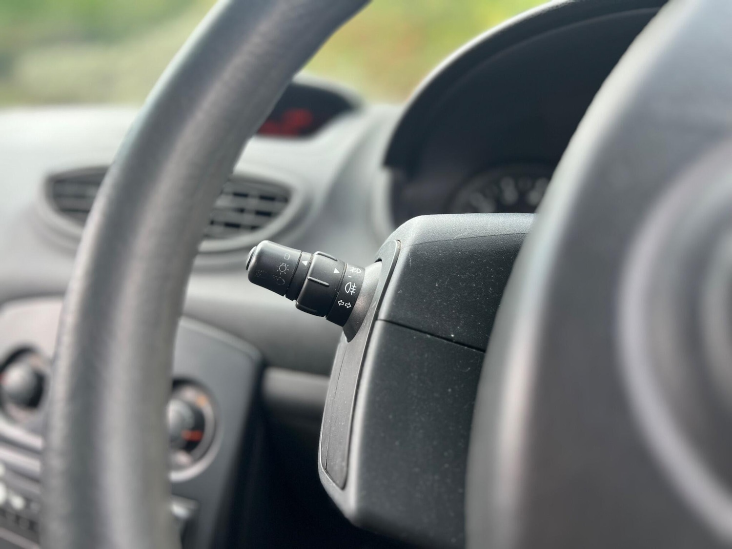 Used Renault Clio 2009 for sale - 76389048: Photo 22