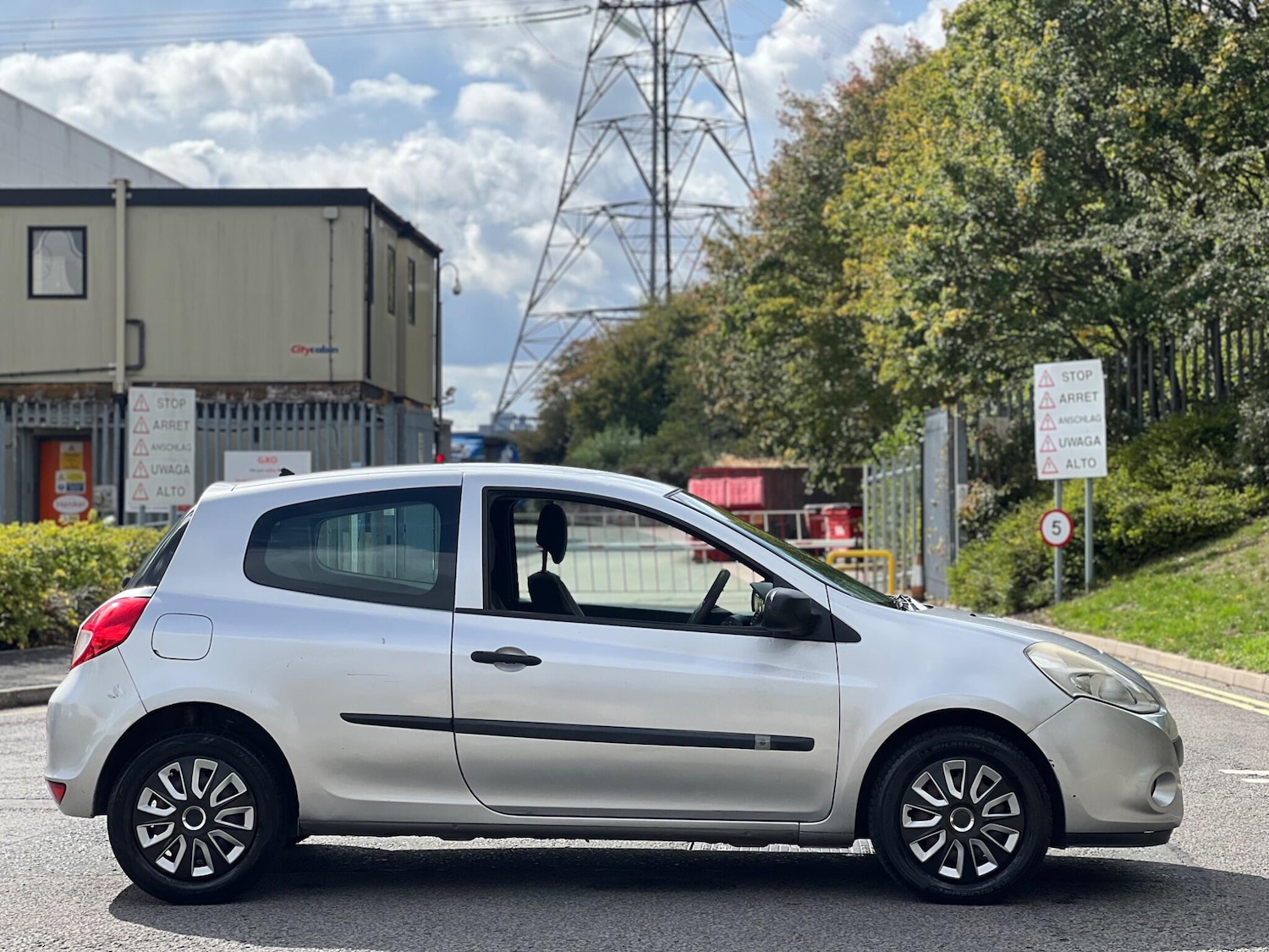 Used Renault Clio 2009 for sale - 76389048: Photo 8