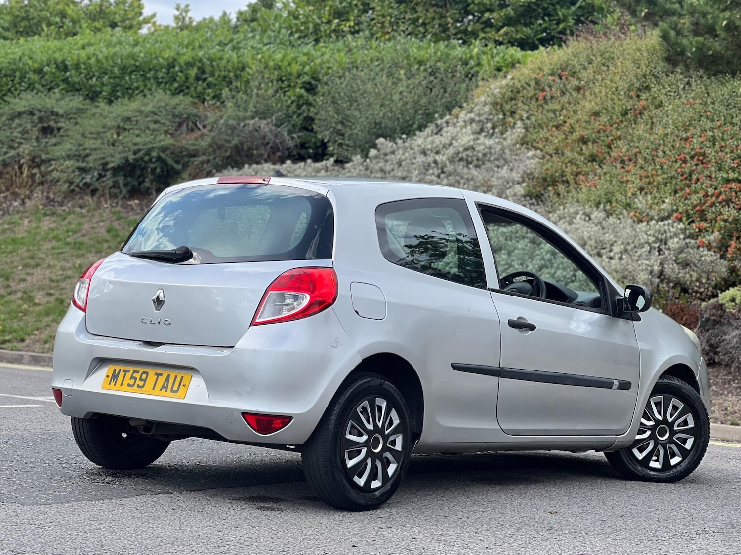 Used Renault Clio 2009 for sale - 76389048: Photo 9