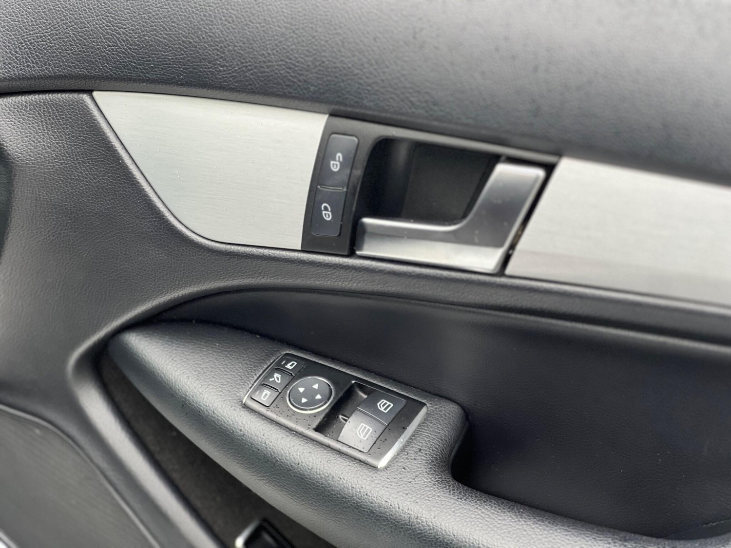 Used Mercedes-Benz C Class 2012 for sale - 76440612: Photo 29