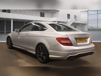 Used Mercedes-Benz C Class 2012 for sale - 76440612: Photo