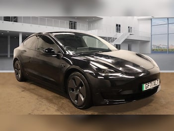 (71) - Standard Range Plus Auto RWD 4dr