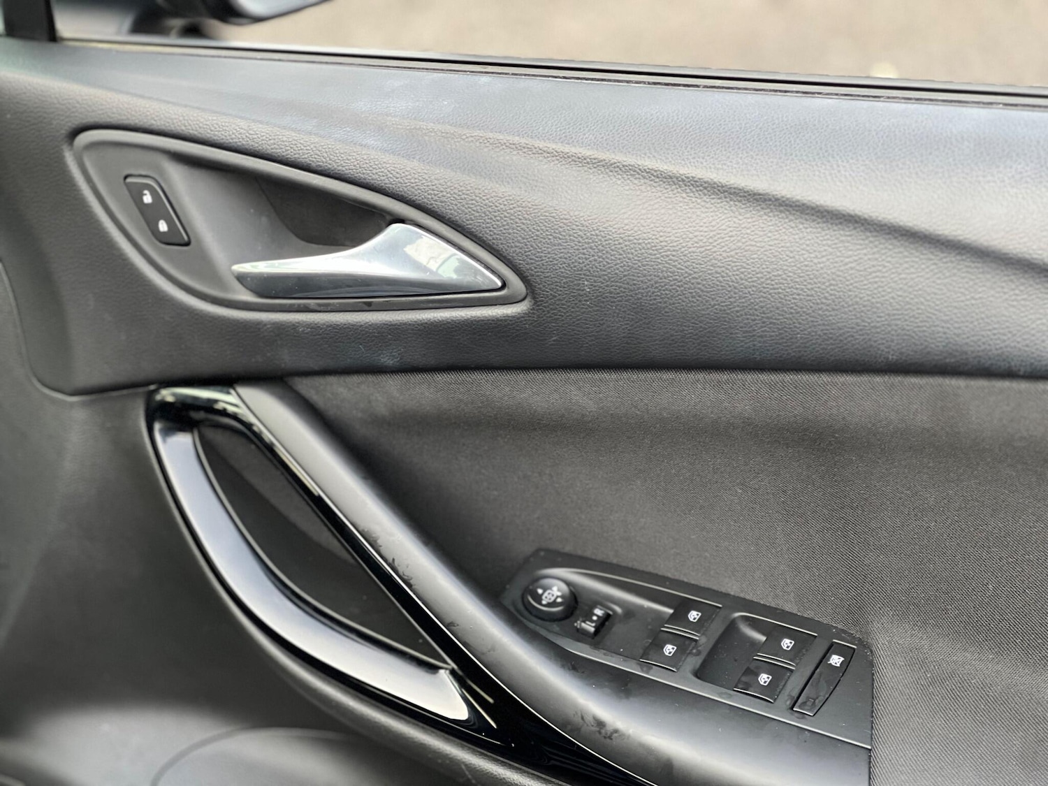 Used Vauxhall Astra 2019 for sale - 77202935: Photo 38