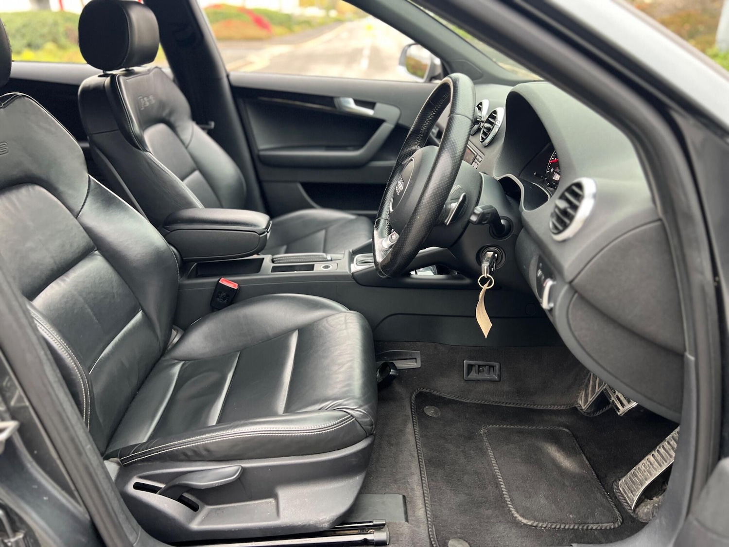 Used Audi RS3 2012 for sale - 76201140: Photo 17