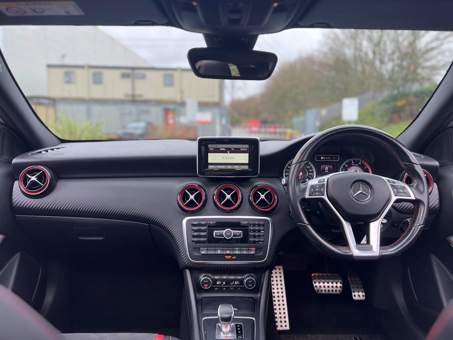 Used Mercedes-Benz A-Class 2015 for sale - 76765507: Photo 4