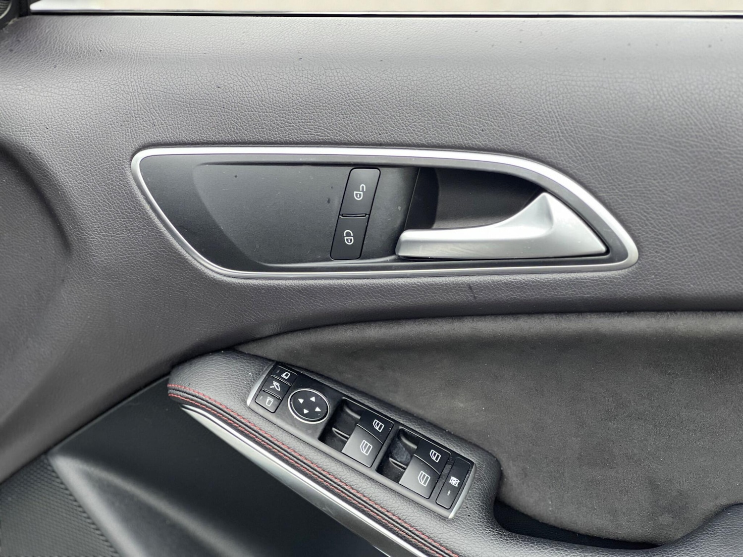 Used Mercedes-Benz A-Class 2015 for sale - 76765507: Photo 42