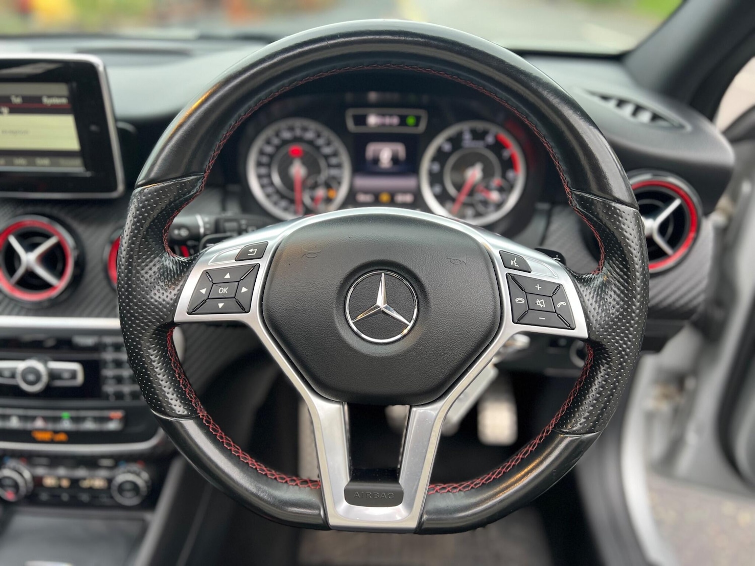 Used Mercedes-Benz A-Class 2015 for sale - 76765507: Photo 6