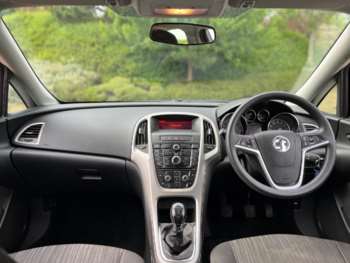 Used Vauxhall Astra 2011 for sale - 75022955: Photo